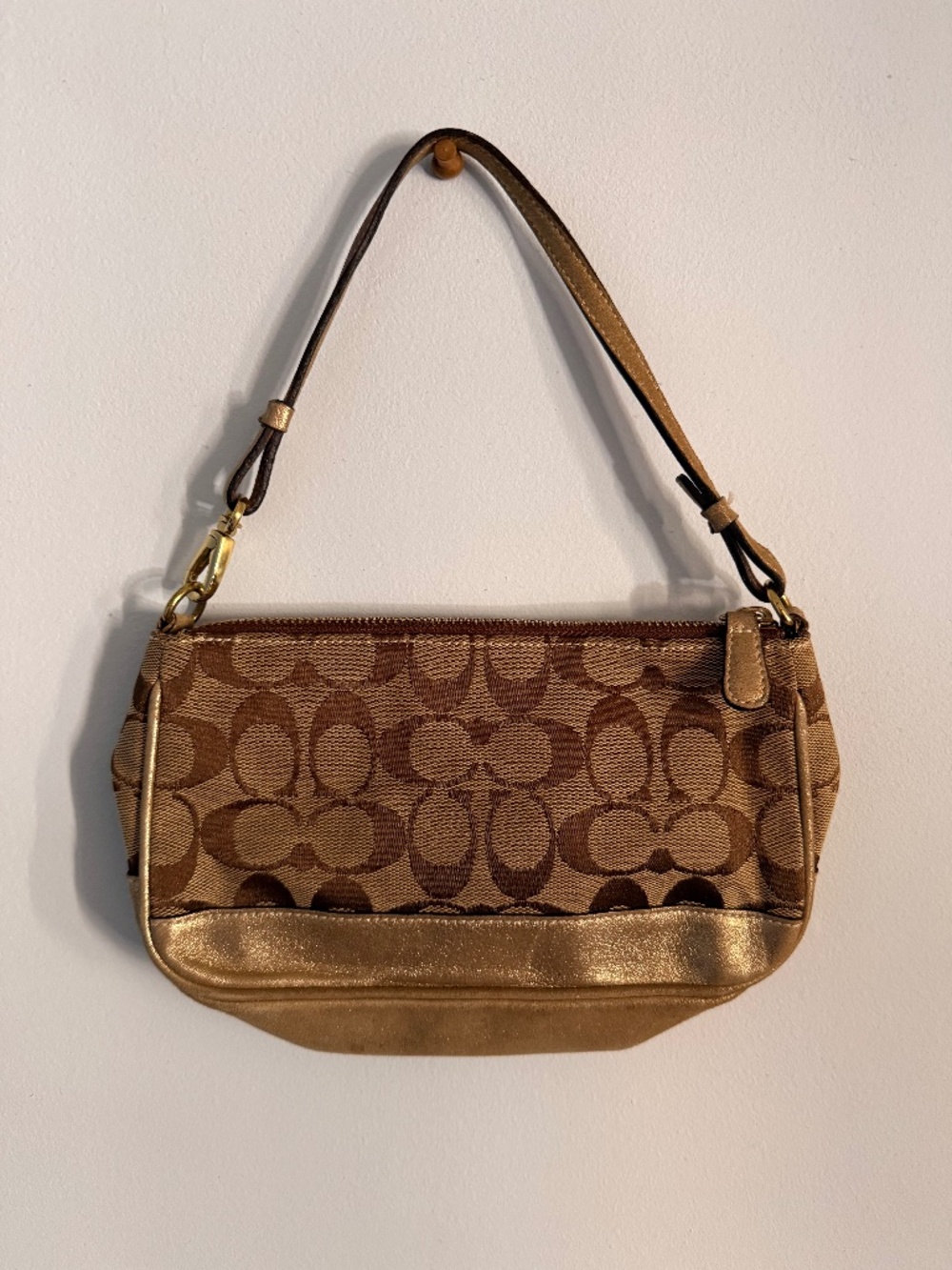 Vintage Coach Gold Demi Baguette bag Metallic gold leather!